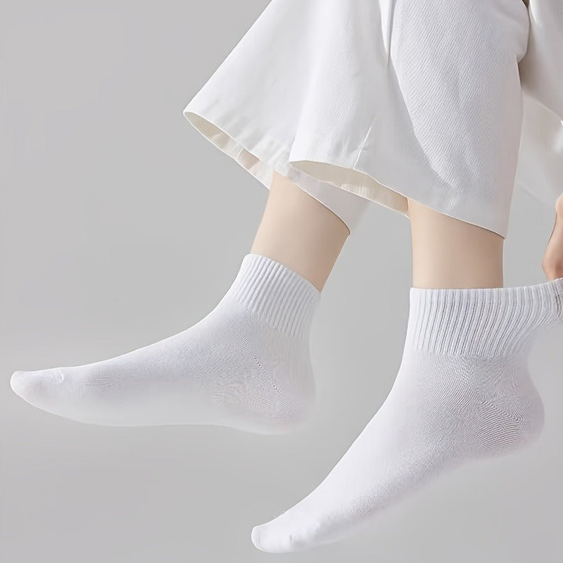 5 Pairs Of Women's Cotton Socks Are Made Of Cotton Fabric