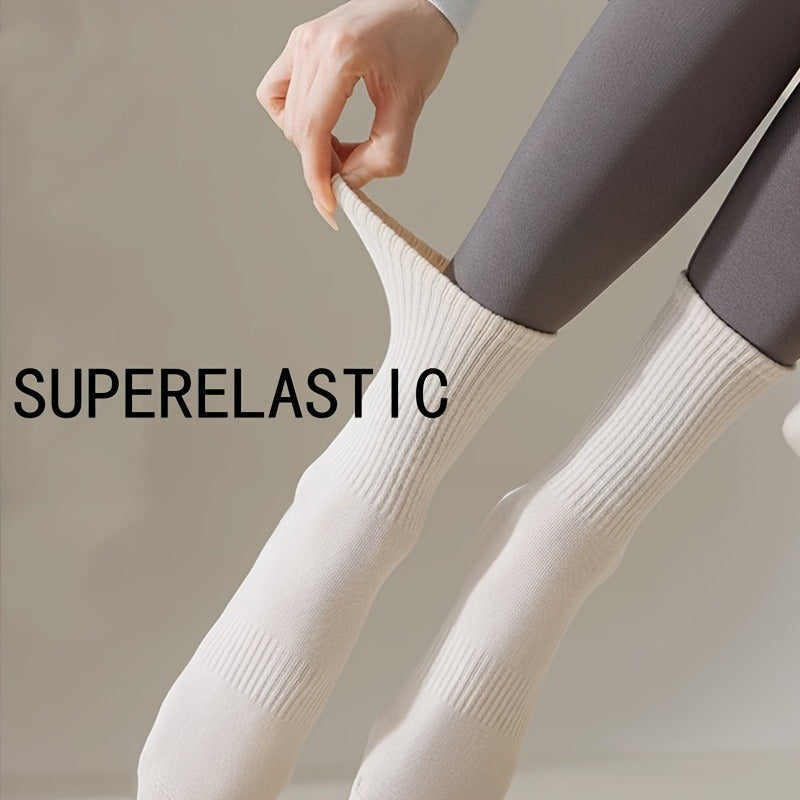 3 Pairs Of Seamless Knitted Yoga Socks.