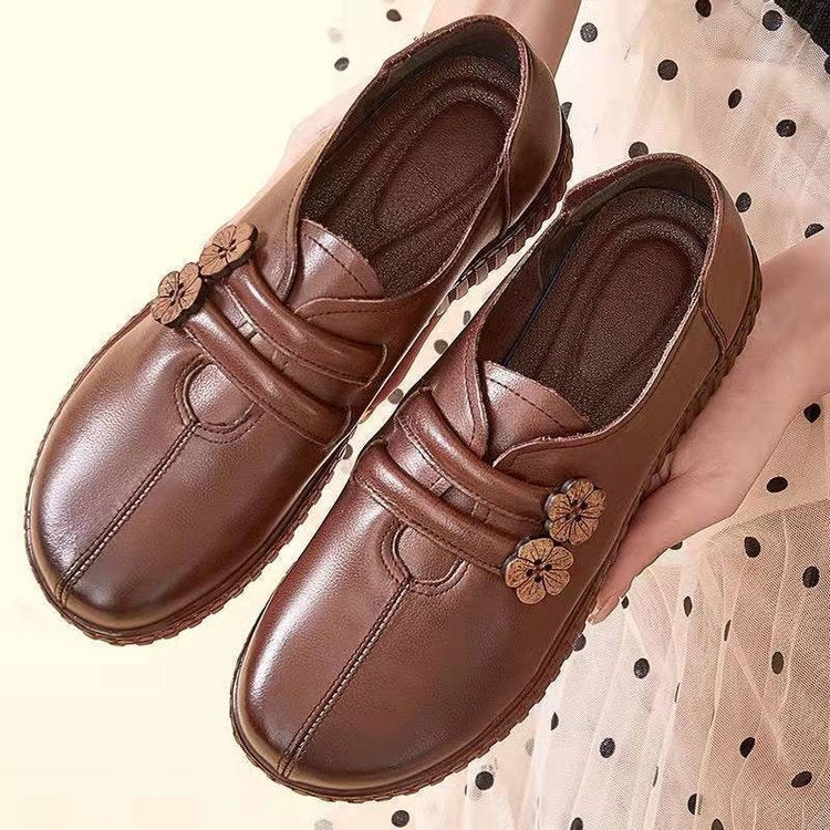 Retro Flower Buckle Soft Bottom New Middle-aged And Elderly Women's Leather Shoes